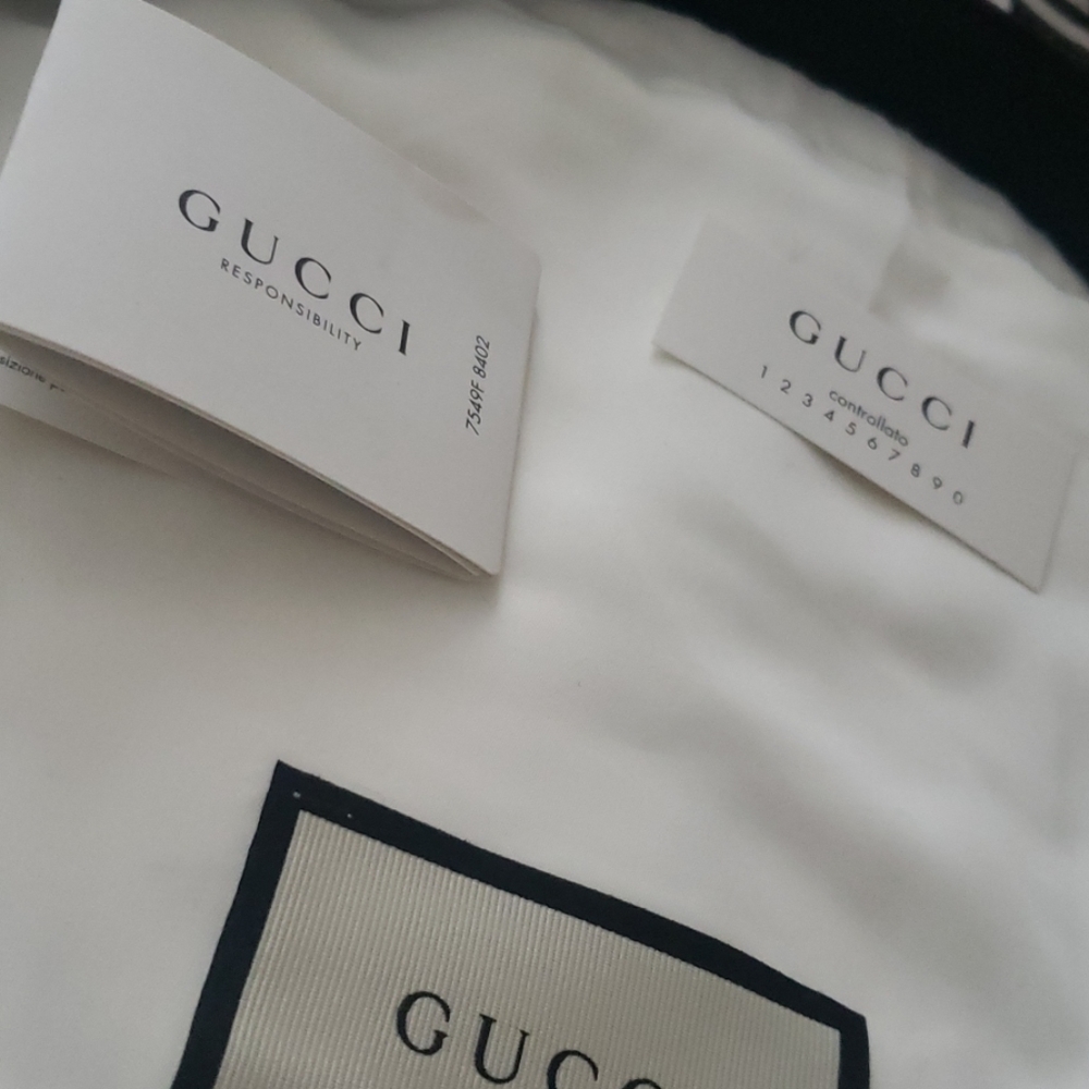 Guicci belt - Picture 2 of 3
